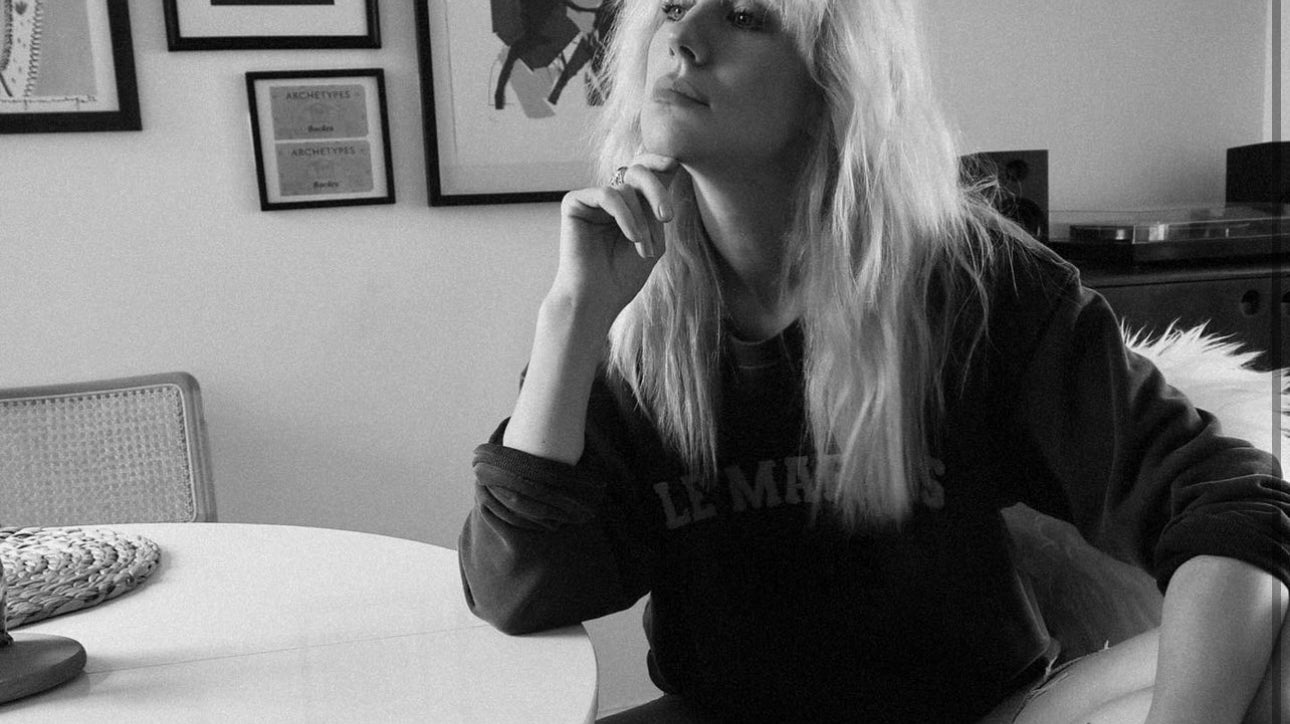 Sara Luxe wears Wildfox Couture - Wildfox Sweater