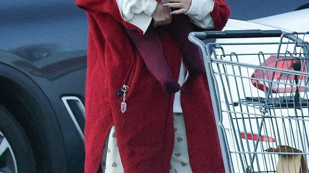 Spotted! Megan Fox in Boys Lie!