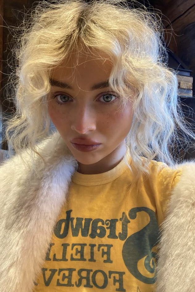 Sabrina Carpenter wears JUNKFOOD Strawberry Fields T-Shirt - Spoiled Brat