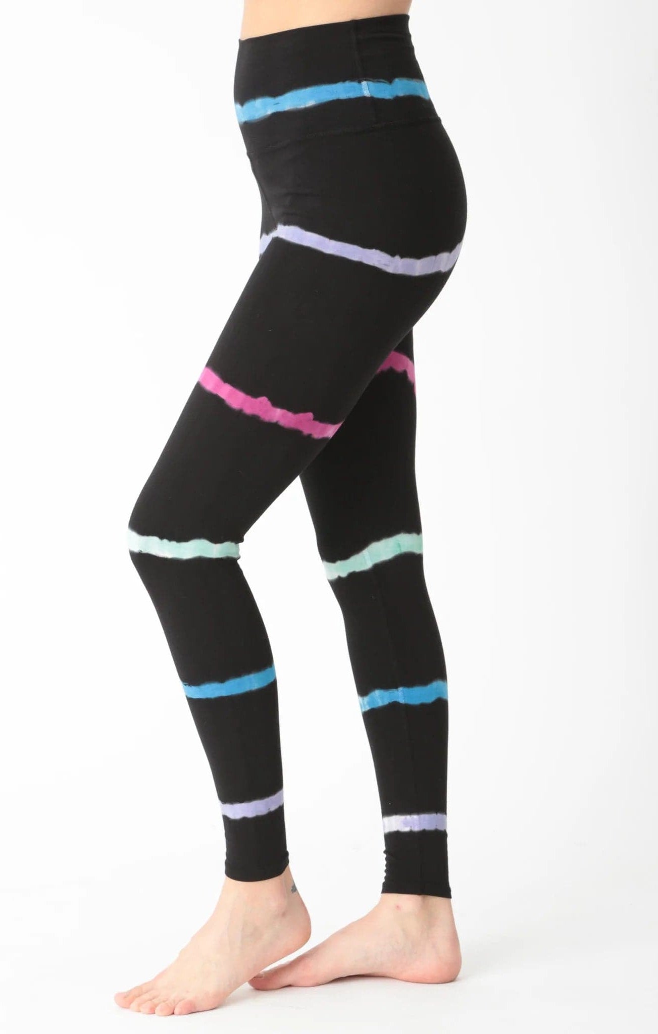 Electric & Rose Sunset Onyx Leggings as seen on Malin Andersson Leggings by Electric and Rose as seen on celebrities