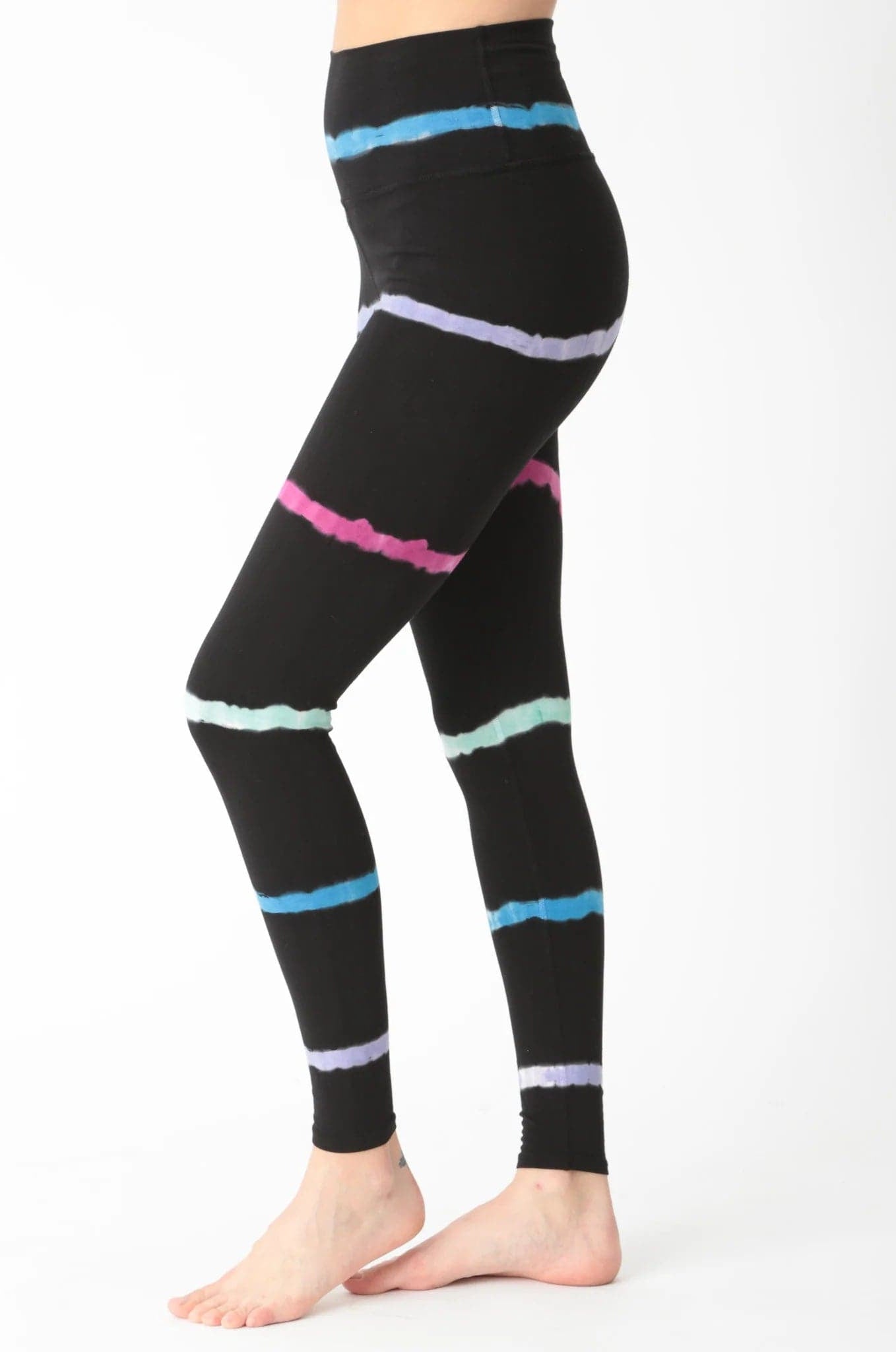 Electric & Rose Sunset Onyx Leggings as seen on Malin Andersson Leggings by Electric and Rose as seen on celebrities