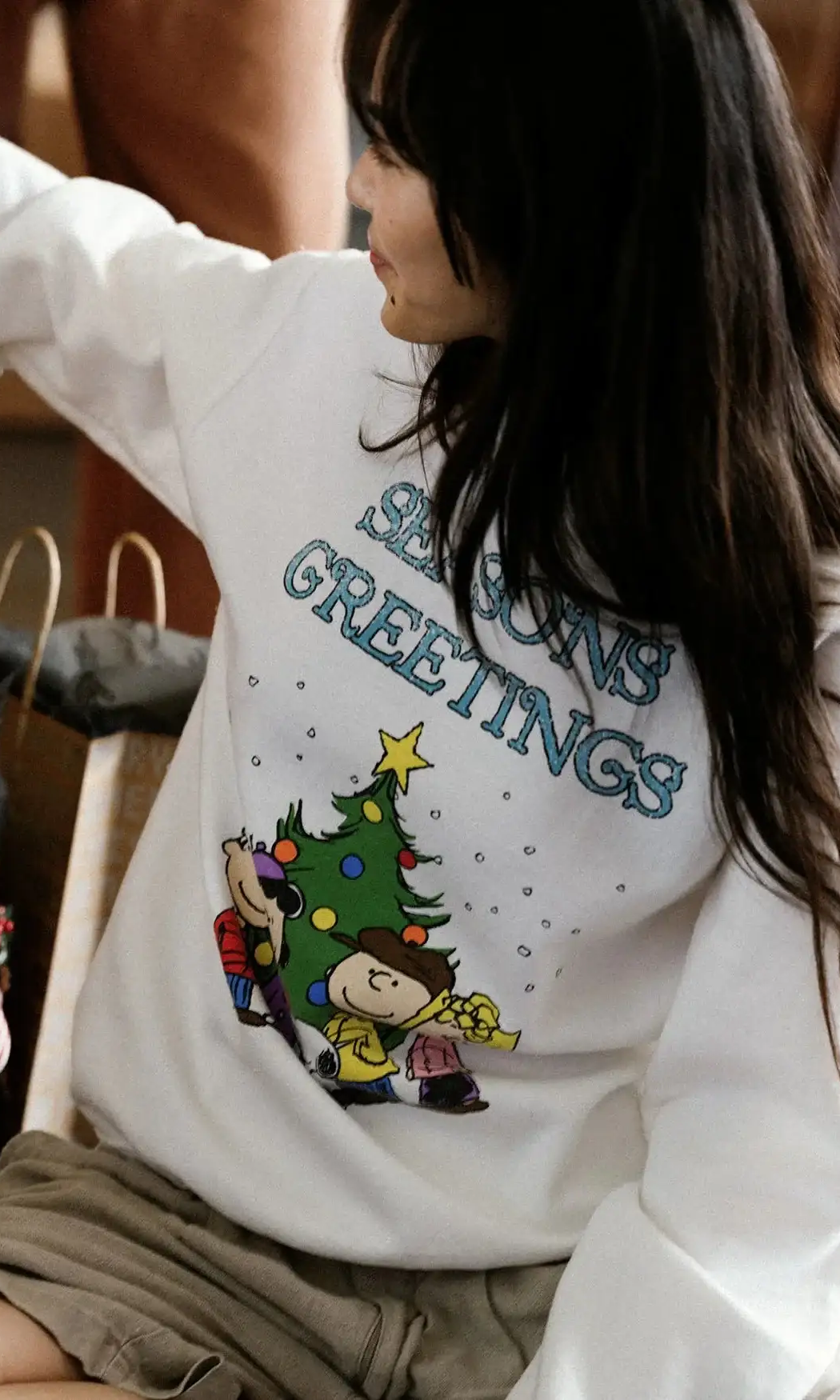 JUNKFOOD Peanuts Seasons Greetings Christmas Jumper