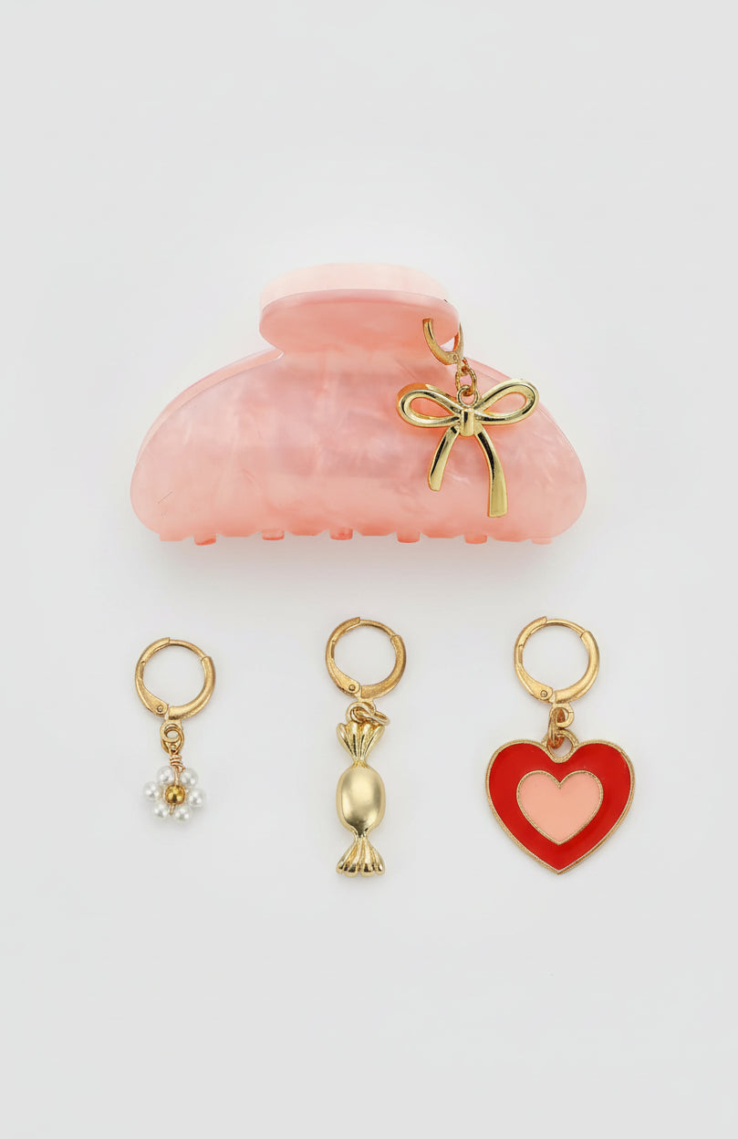 Packed Party Sweetheart Claw Clip and Charms Set (includes 4 charms)