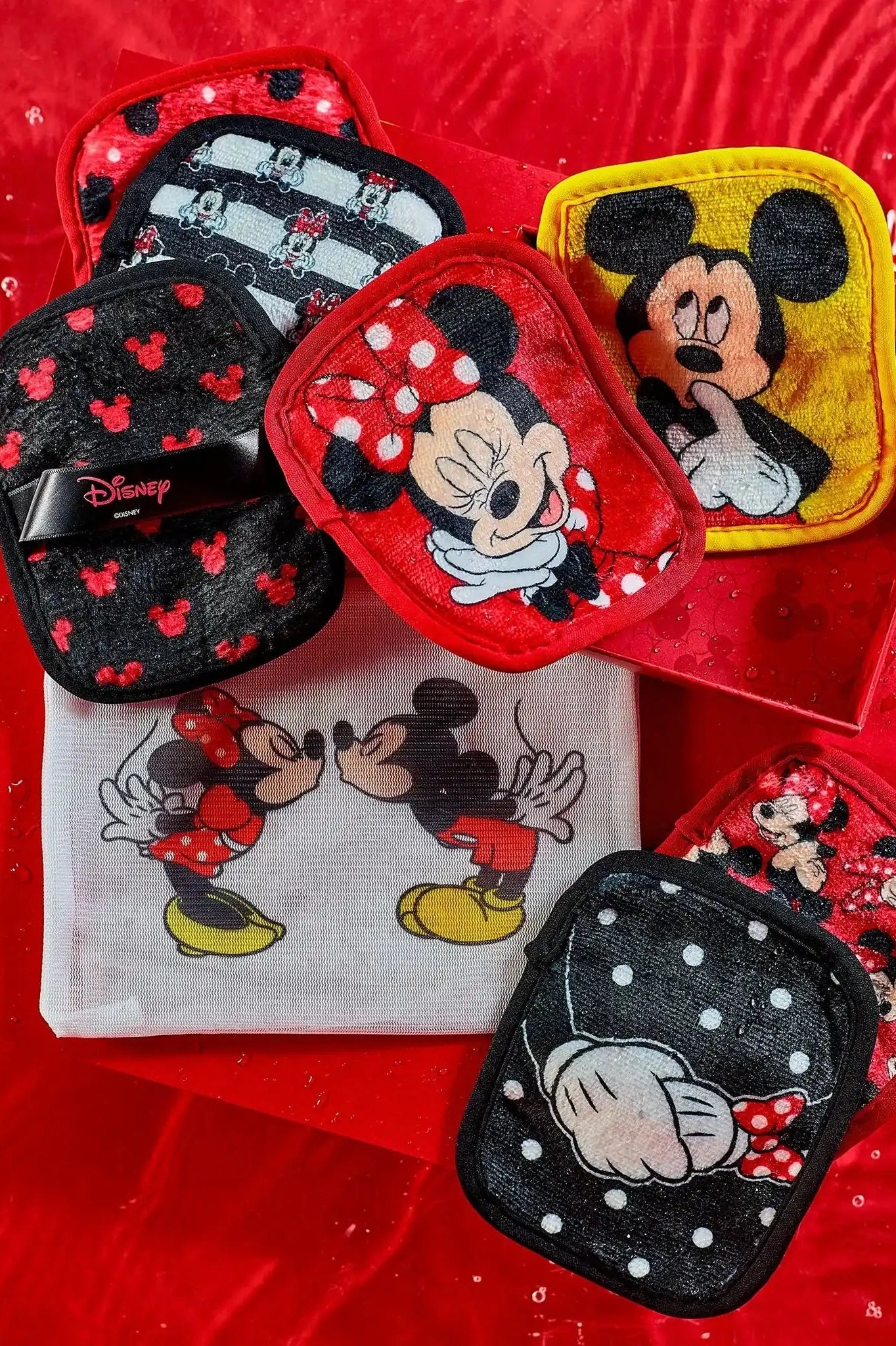 Shop Makeup Eraser Makeup Eraser Mickey & Minnie 7 - Day Set Beauty Product for women – premium loungewear and festival fashion at Spoiled Brat