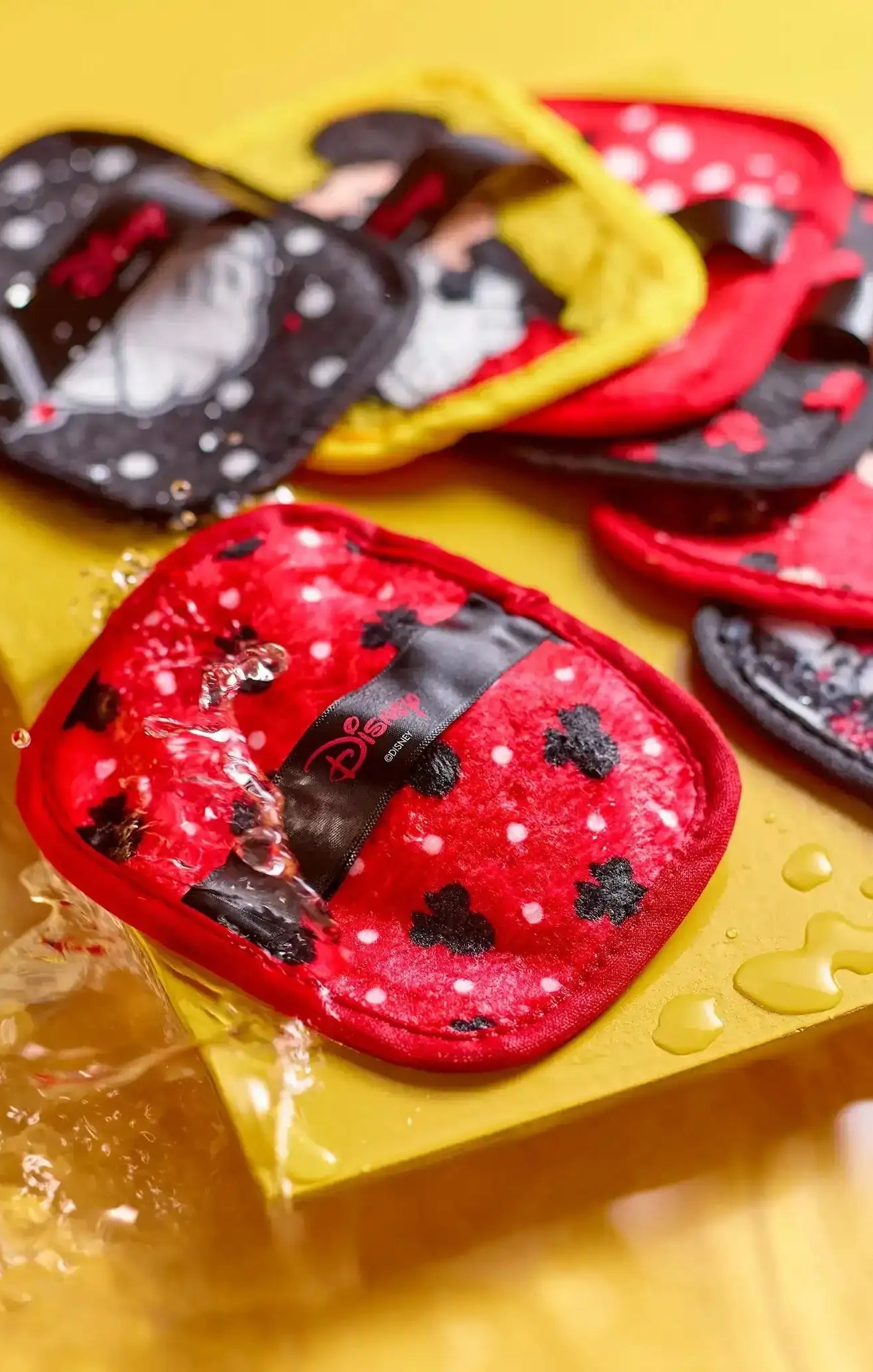 Makeup Eraser Mickey & Minnie 7-Day Set Beauty Product by Makeup Eraser as seen on celebrities