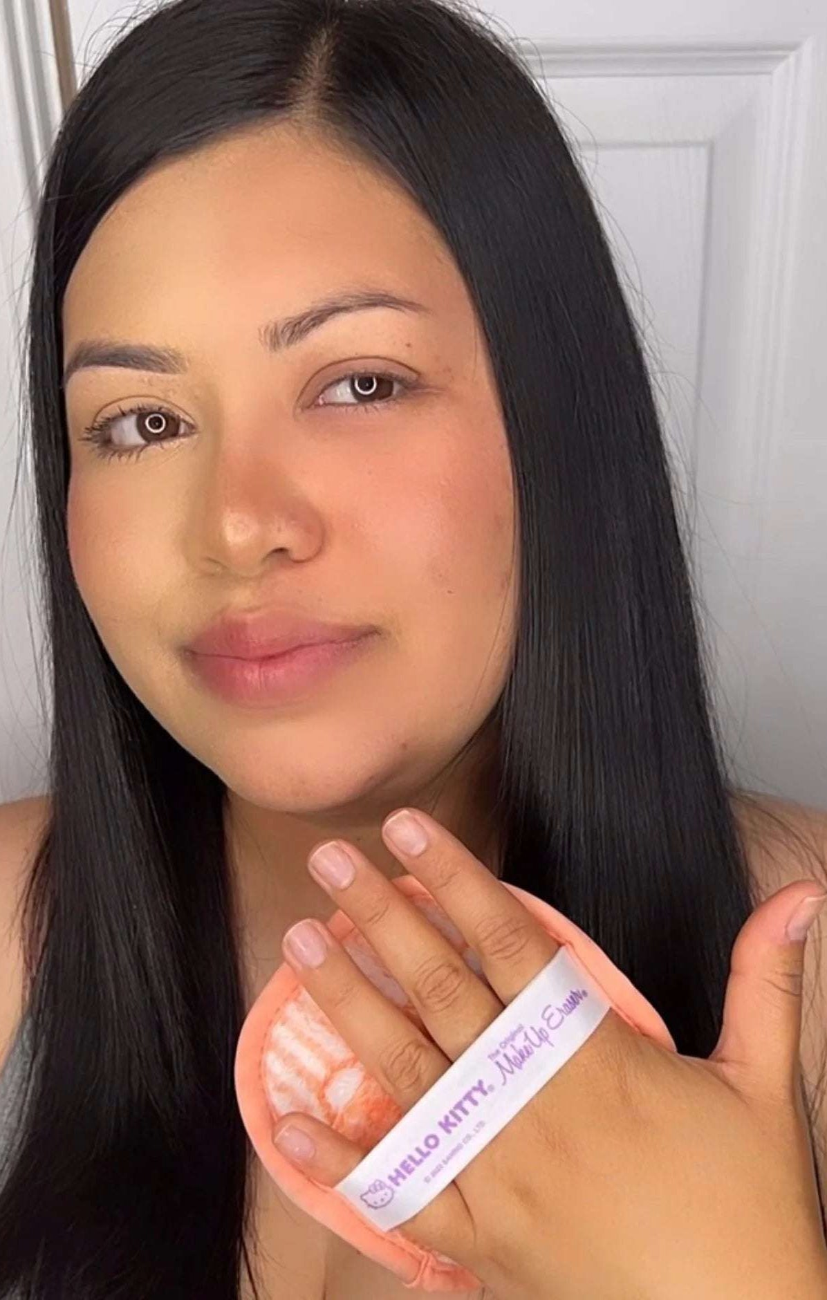 Makeup Eraser Pastel Hello Kitty 7-Day Set Beauty Product by Makeup Eraser as seen on celebrities