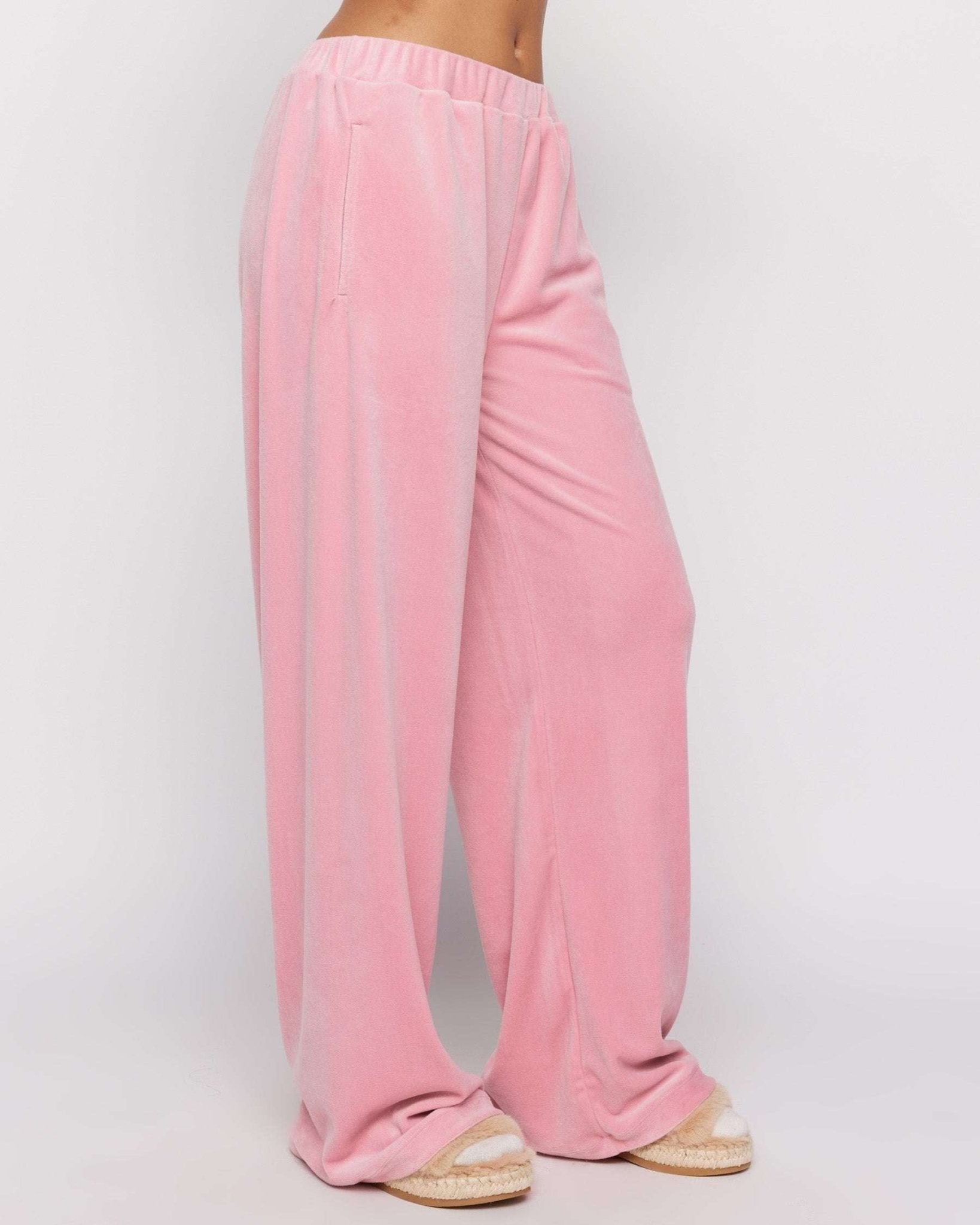 Shop Samii Ryan Samii Ryan Optimist Velour Sweatpants Sweatpants for women – premium loungewear and festival fashion at Spoiled Brat