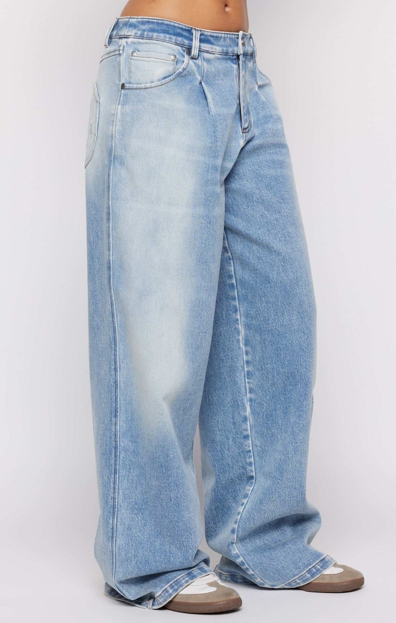 Shop Samii Ryan Samii Ryan x Smiley® Denim Jeans MOM Jeans for women – premium loungewear and festival fashion at Spoiled Brat