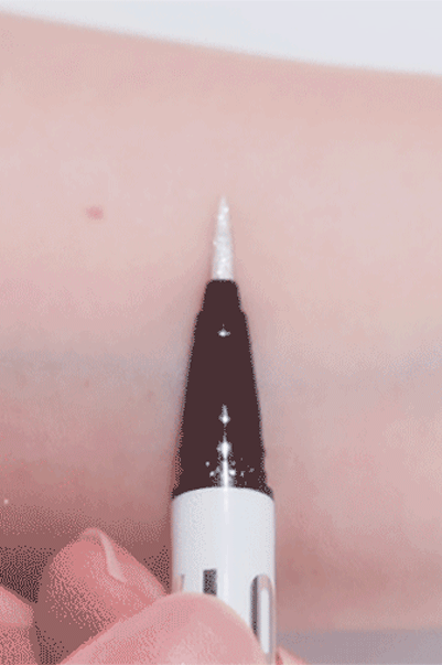 TonyMoly Lovely Beam Glitter Liner Beauty Product by Tony Moly as seen on celebrities