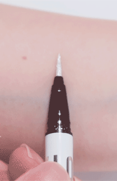 TonyMoly Lovely Beam Glitter Liner Beauty Product by Tony Moly as seen on celebrities