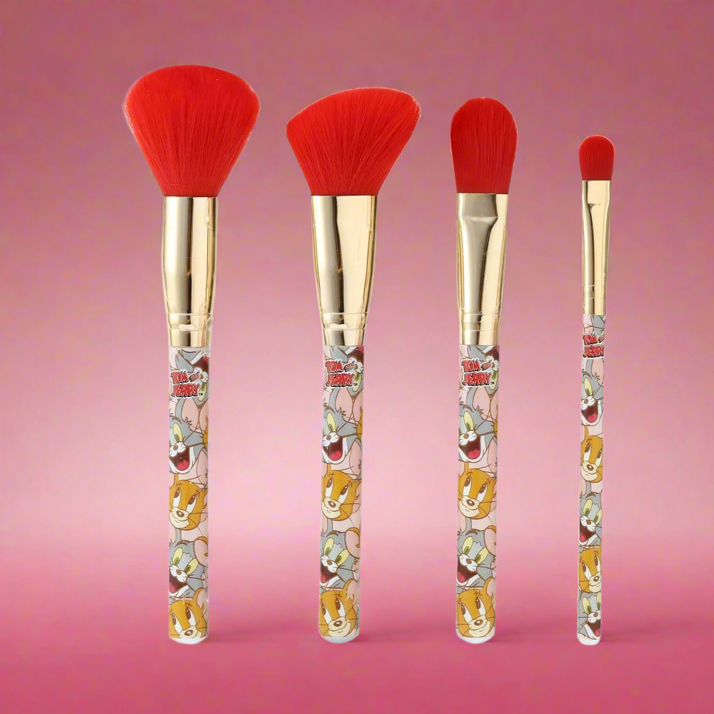 Shop Mad Beauty Warner Brothers Tom & Jerry Cosmetic Brush Set online at Spoiled Brat