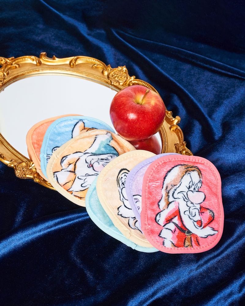 Shop Makeup Eraser Makeup Eraser Disney Snow White 7 Day Set online at Spoiled Brat