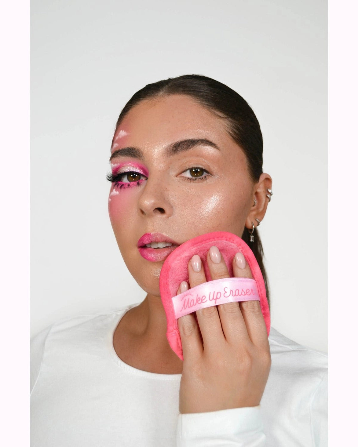 Shop Makeup Eraser Makeup Eraser Pink 7-Day Set online at Spoiled Brat