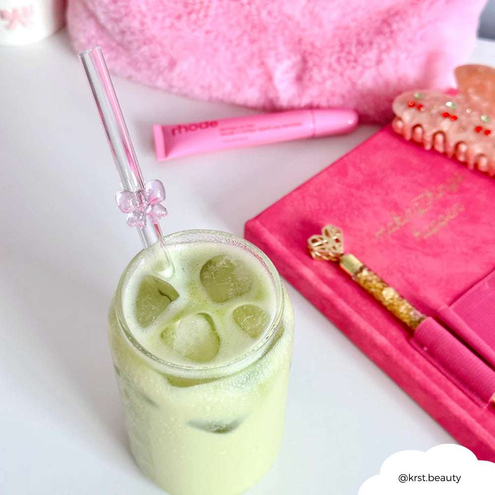 Coconut Lane Glass Straw with Pink Bows - Spoiled Brat