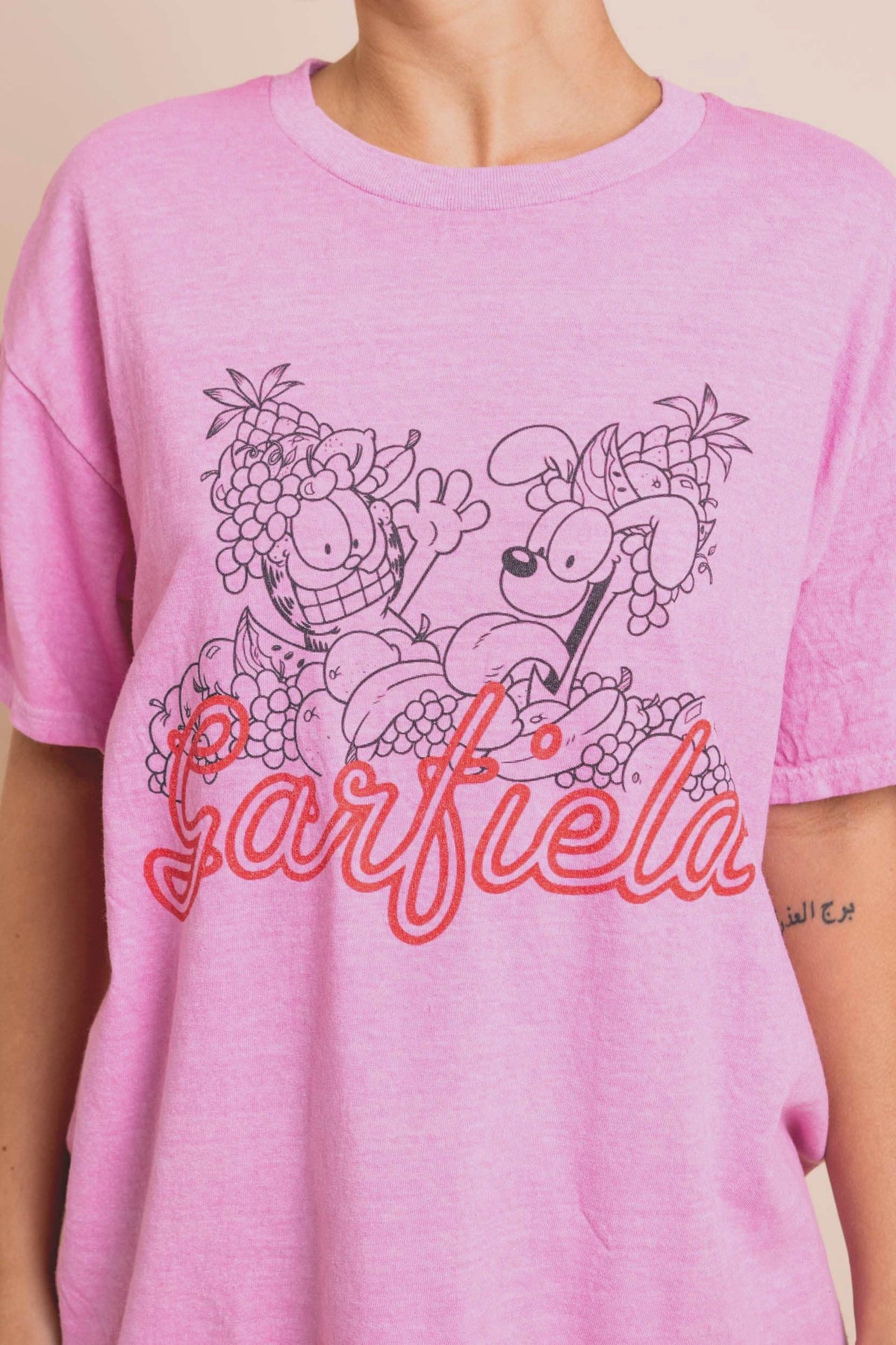 Shop Daisy Street Daisy Street Garfield Washed Tyler Tee online at Spoiled Brat