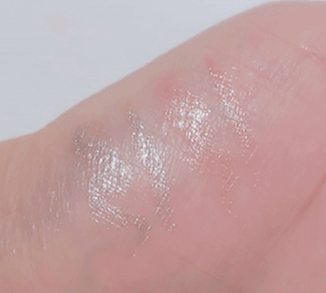 TonyMoly Lovely Beam Glitter Liner Beauty Product by Tony Moly as seen on celebrities